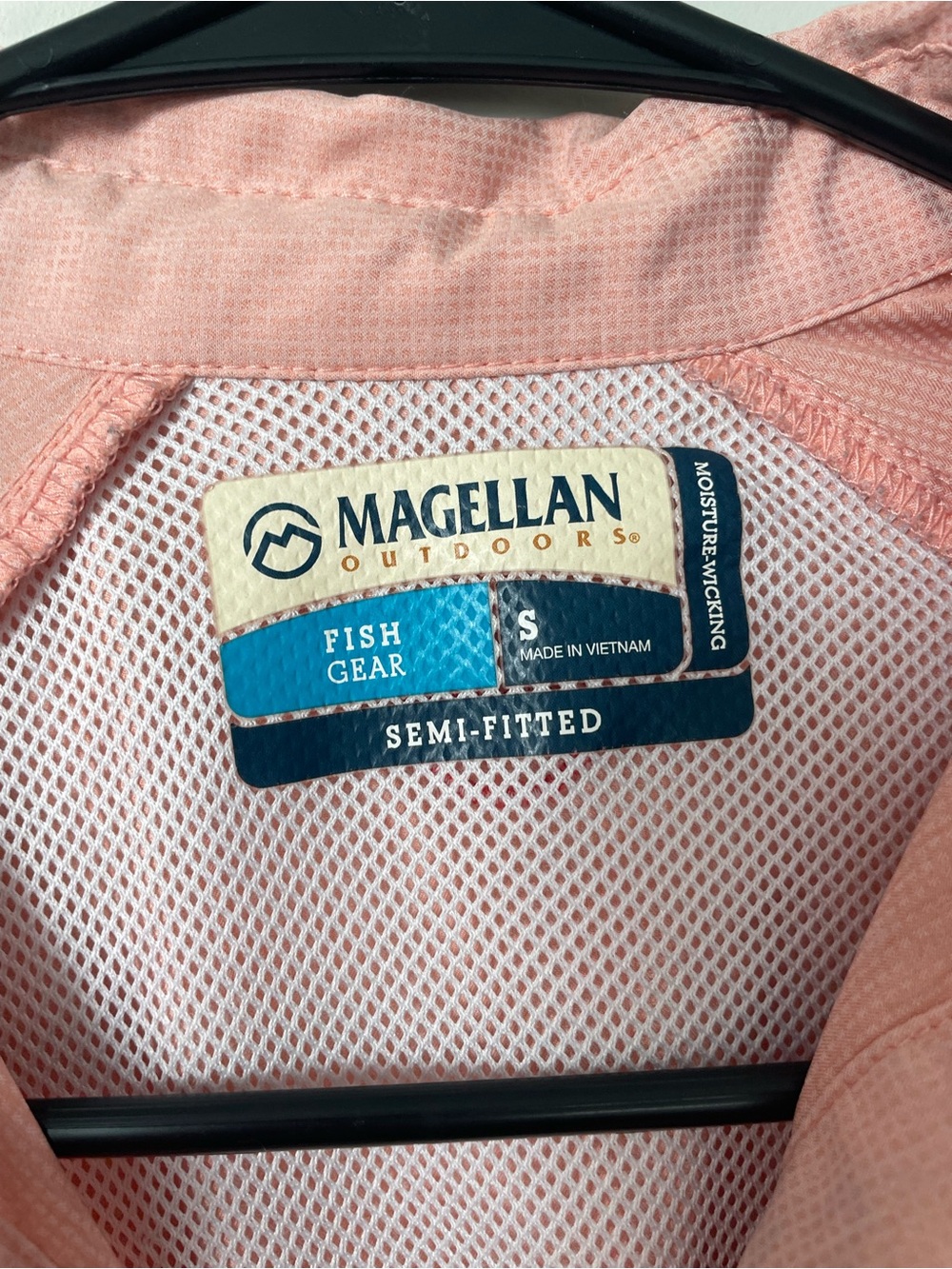 Magellan Outdoors Women’s Small Long-Sleeve Pink Performance Fishing shirt - Picture 2 of 2